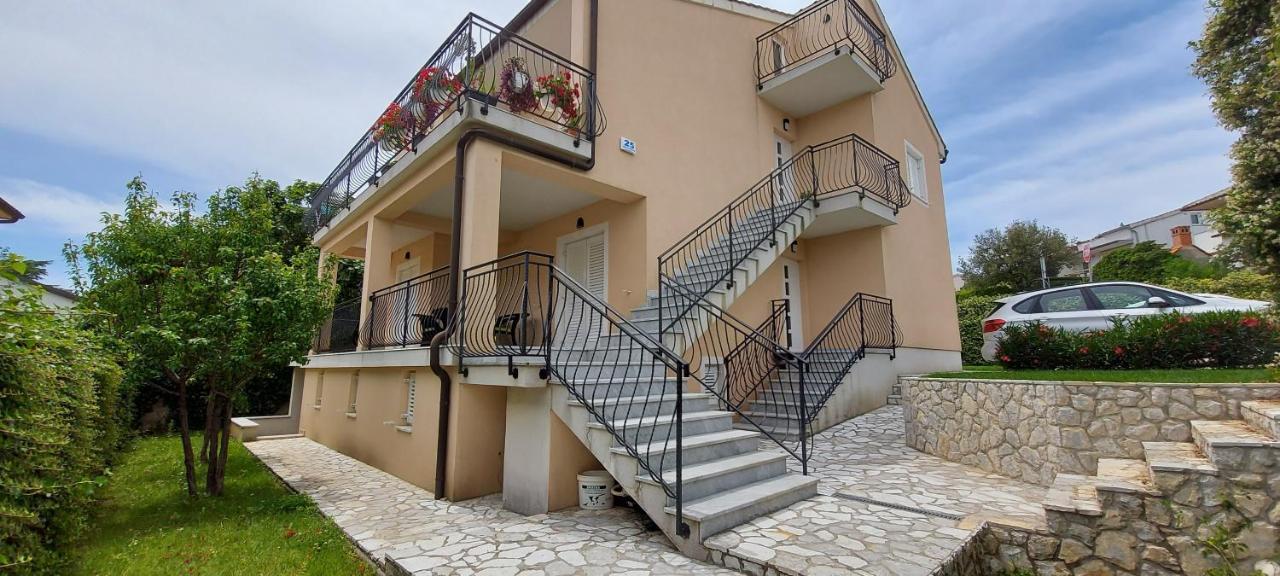 Apartmani Tomislav Кърк Екстериор снимка