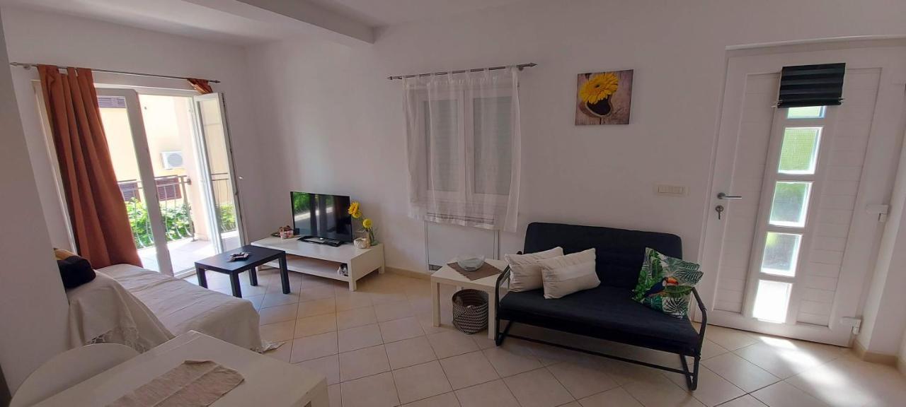 Apartmani Tomislav Кърк Екстериор снимка